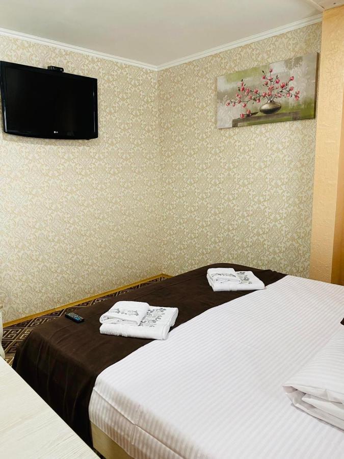Під Явором New Hotel Drogomirchany Bagian luar foto